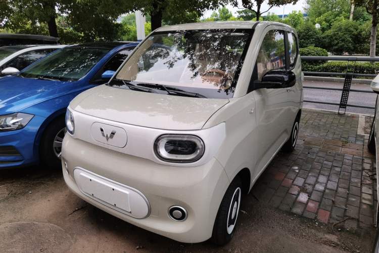 Used Wuling Hongguang MINIEV 2024 3rd Generation 215km Youth Edition