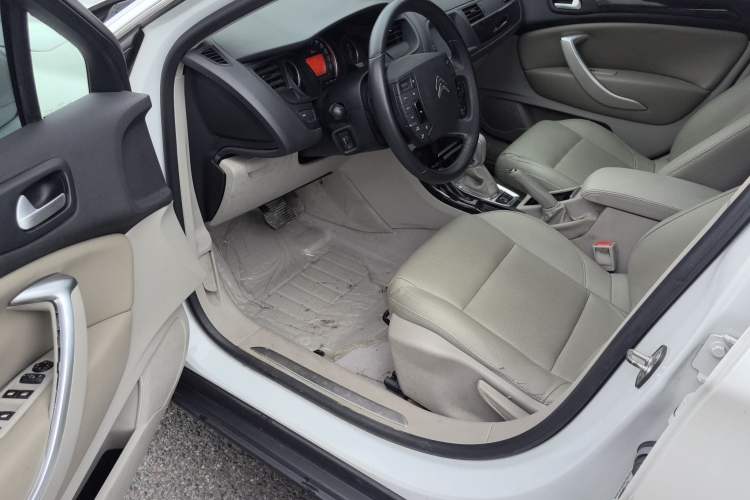 Used Citroen C5 2014 2.0L Automatic Zunyue Model