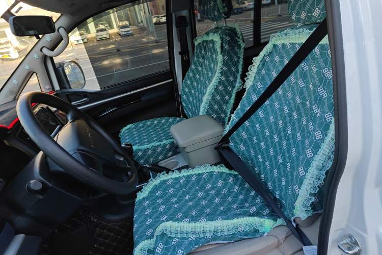 Used FORTHING Lingzhi 2025 M5 1.5T Long Wheelbase Base Model 7-Seater
