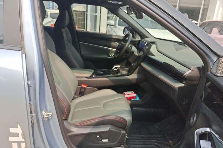 Used Geely Auto Emgrand X7 Sport 2024 1.5TD Prestige Edition