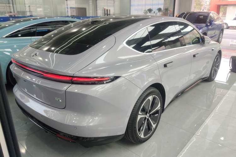 Used Nio ET5 2025 75 kWh