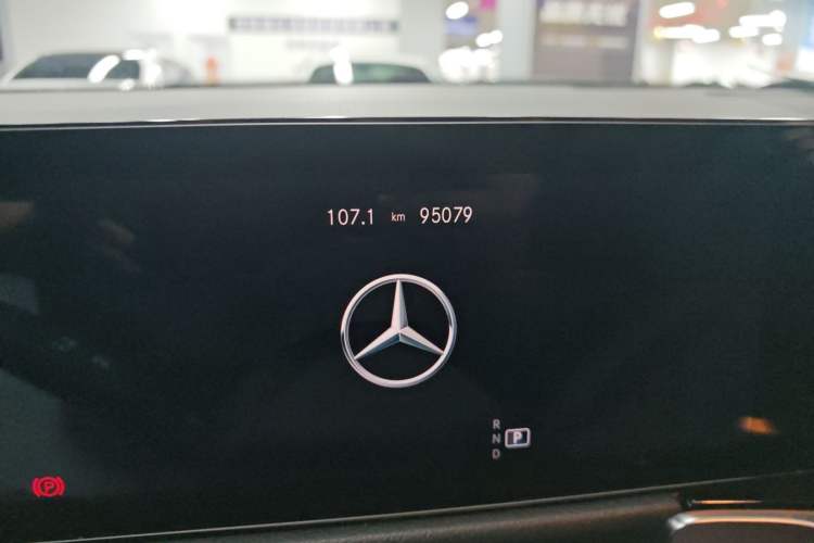 Used Mercedes-Benz GLB 2021 GLB 200 Fashion Model Odometer Close Up