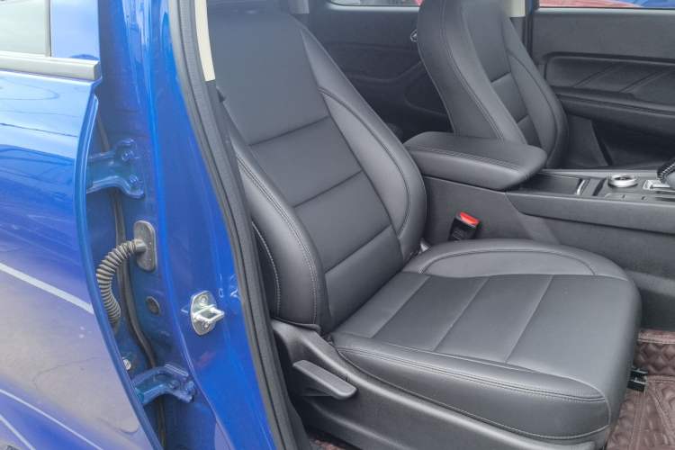 Used Great Wall Poer 2023 2.0T Commercial Version Automatic Diesel 4x4 Elite Long-Box GW4D20M