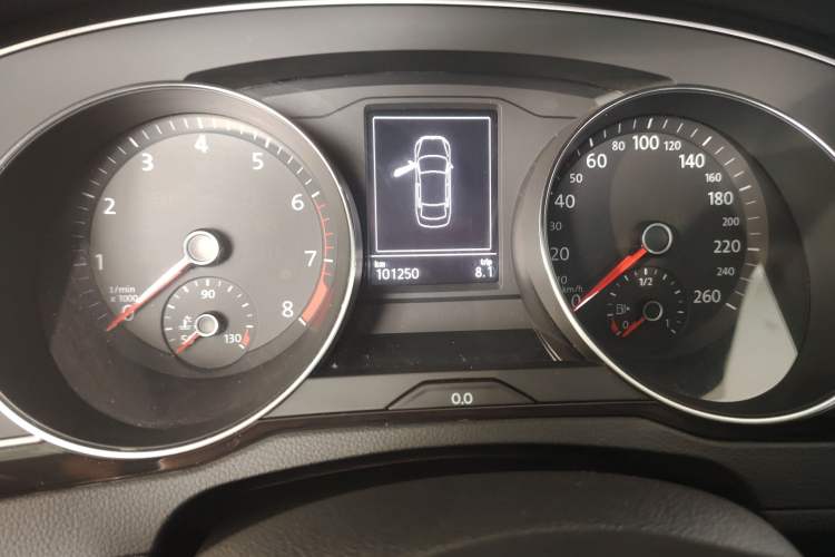 Used Volkswagen Magotan 2019 330TSI DSG Leading Edition China V Standard
