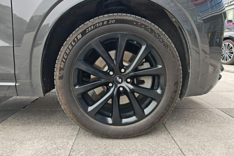 Used Li Auto ONE 2021 Extended-Range 6-Seater Version Exterior 5