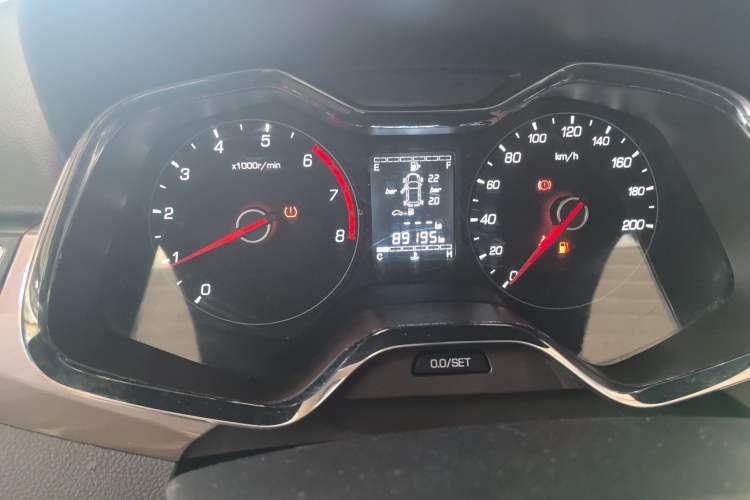 Used Baojun 310W 2017 1.5L Manual Fashion Model China V