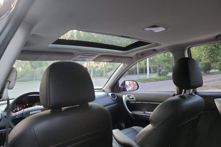 Used Haval H6 2016 Upgraded Model 1.5T Manual Two-Wheel Drive Elite Version