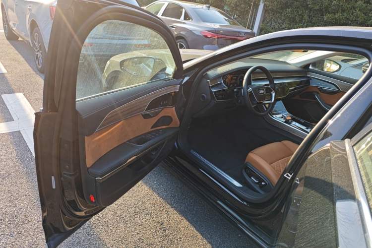 Used Audi A8 2024 A8L 55 TFSI quattro Flagship Model