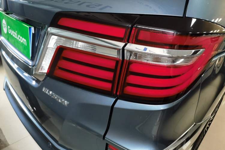 Used Honda Elysion 2016 2.4L Supreme Edition