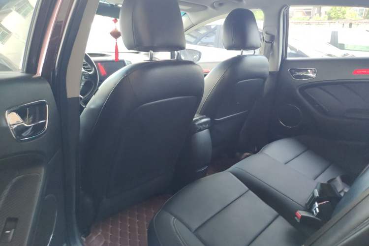 Used Kia K3 2013 1.6L Automatic GLS
