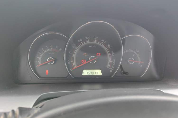 Used Baojun 630 2013 1.5L automatic Elite version