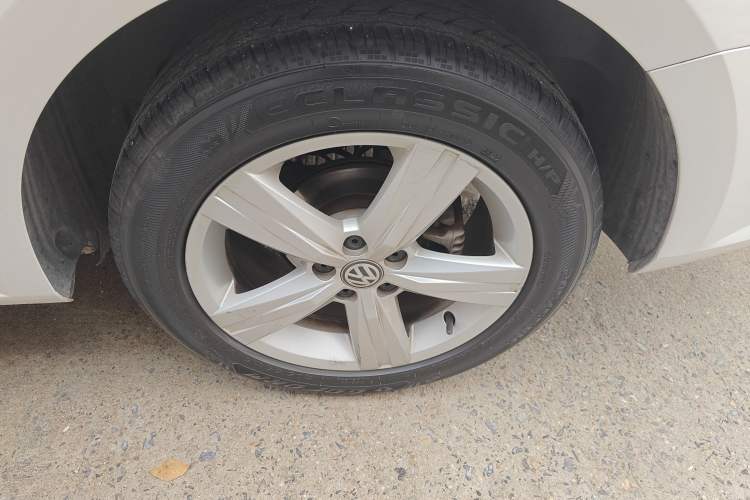 Used Volkswagen Lavida 2017 1.6L Automatic Fashion Edition
