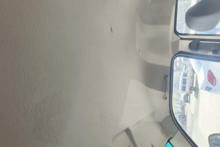 Used Jinbei Hiace X30 2021 1.5L Standard Version Air-Conditioning-Free Bus China VI Emission Standard SWC15M Headliner