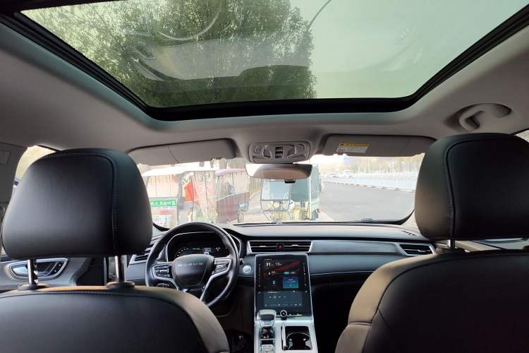 Used Roewe RX5 2020 PLUS 300TGI Automatic Ali National Trend Flagship Edition