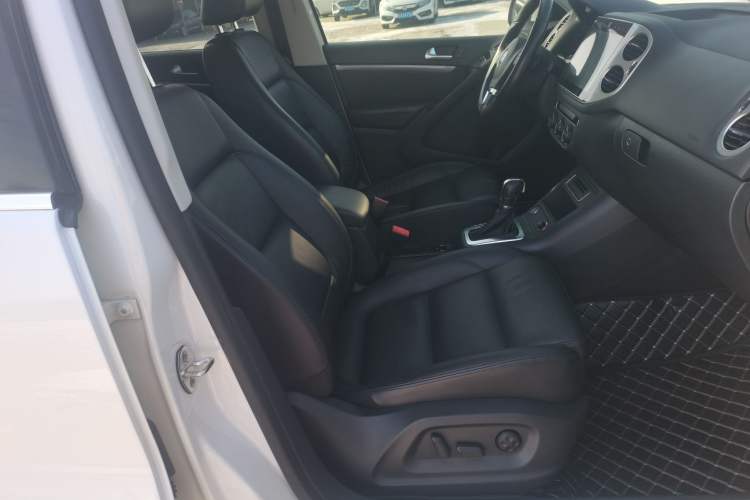 Used Volkswagen Tiguan L 2015 1.8TSI Automatic Two-Wheel Drive Luxury Model