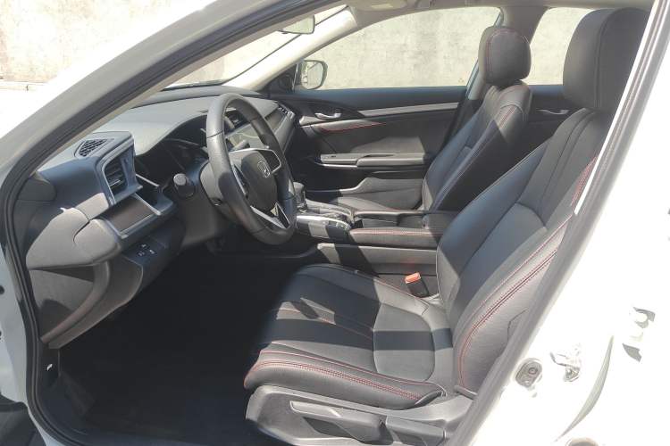 Used Honda Civic 2016 220TURBO CVT Luxury Edition