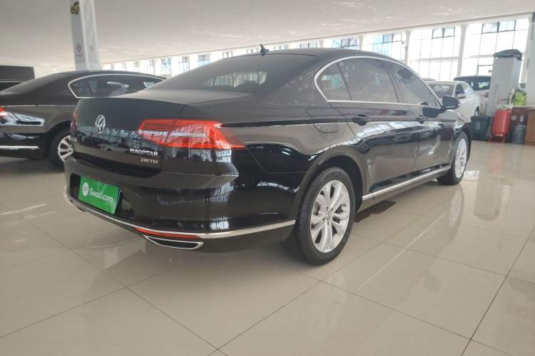 Used Volkswagen Magotan 2019 330TSI DSG Luxury Version China VI Standard Exterior 4
