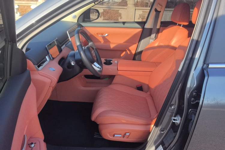 Used Landian E5 PLUS 2026 Model 165km Long-Range First-Adoption Version Ultra 7-seater