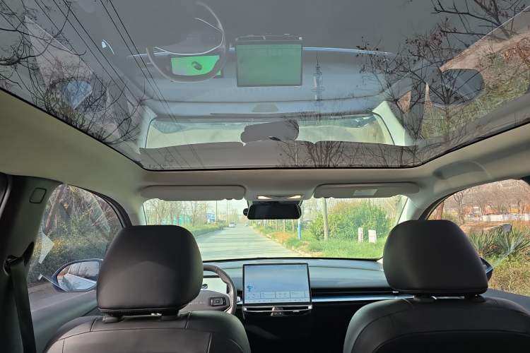 Used Venucia VX6 2024 520 Travel Edition
