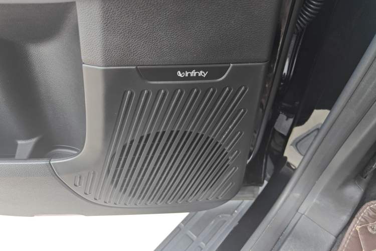 Used BAIC Off-Road BJ40 2024 2.0T All-New Urban Hunter Edition Ultimate Version