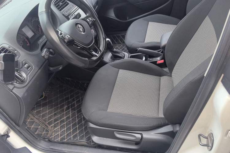 Used Volkswagen Polo 2018 1.5L Automatic Advanced Driving Model Interior 1