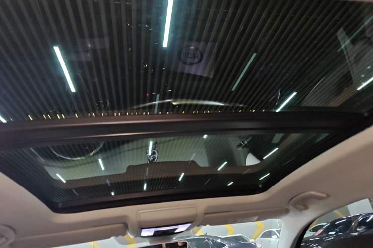 Used Volkswagen Passat 2022 330TSI Starry Luxury Edition Interior 3