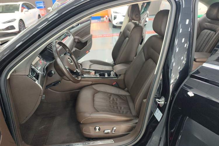 Used Volkswagen Phideon 2021 380TSI Luxury Edition