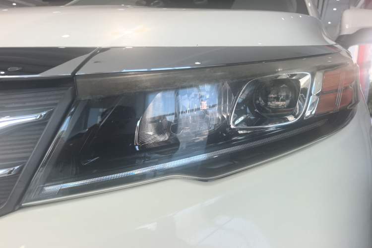 Used GAC Trumpchi GS3 2017 200T Automatic Luxury Edition