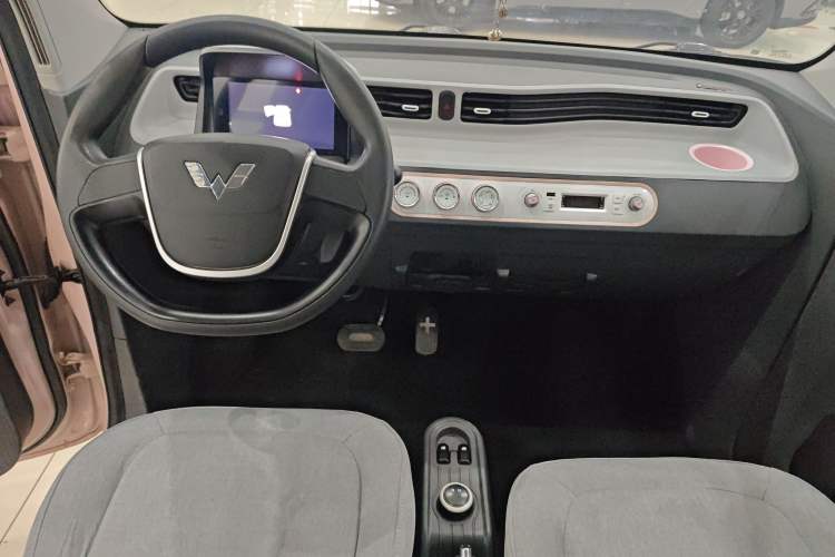 Used Wuling Hongguang MINIEV 2021 Macaron Fashion Model Lithium Iron Phosphate