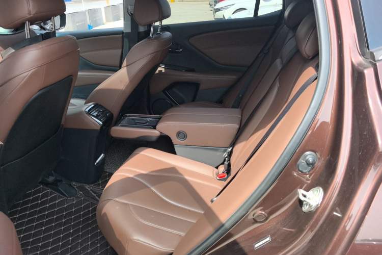 Used Acura CDX 2016 1.5T Two-Wheel Drive Deluxe Edition