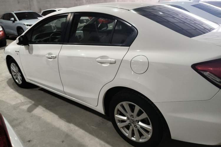 Used Honda Civic 2014 1.8L automatic comfort version
