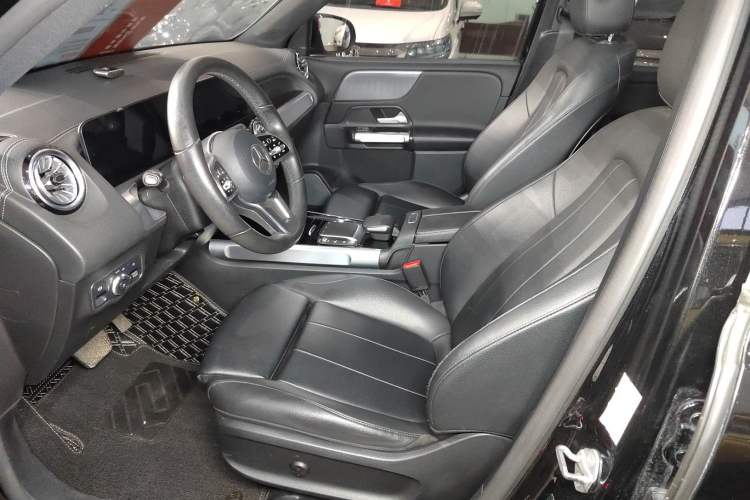 Used Mercedes-Benz GLB 2021 GLB 200 Dynamic Edition Left Front Seat