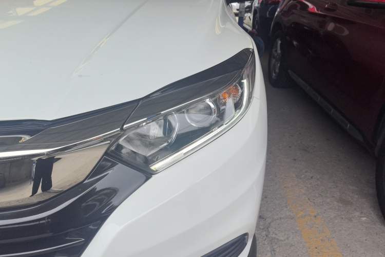 Used Honda Vezel 2020 1.5L CVT Pioneer Edition
