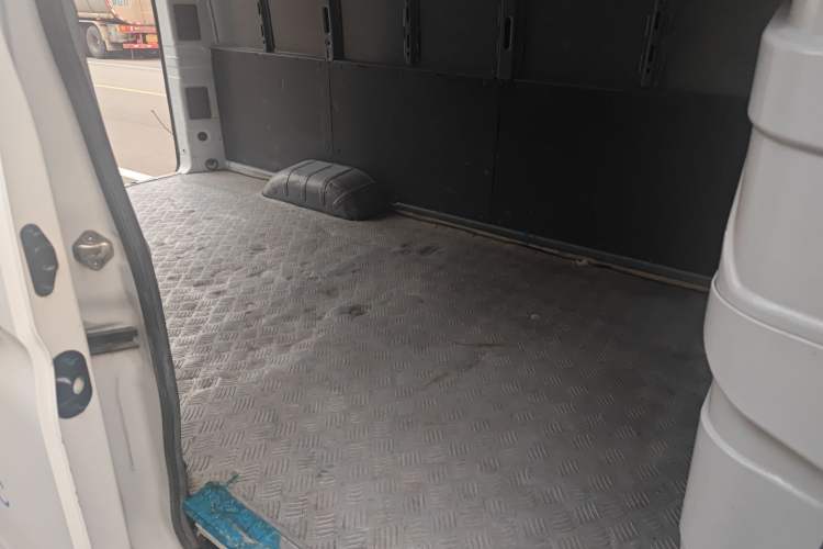 Used Farizon Xingxiang V 2023 V6E Ningde Times 41.86kWh Value Edition
