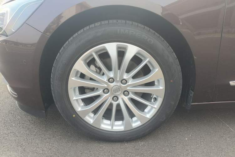 Used Buick LaCrosse 2016 28T Luxury Version
