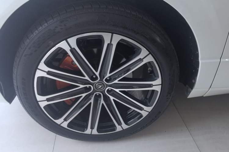 Used CHANGAN UNI-K iDD 2022 Blue Whale iDD 130km 1.5T Prestige Model
