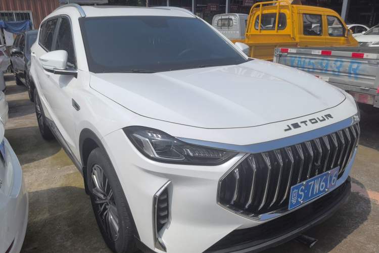 Used JETOUR X70 PLUS 2023 1.5T DCT Brave PLUS 5-Seater