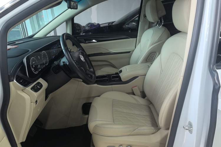 Used Buick GL8 2022 ES Land Cruiser 653T Luxury Model