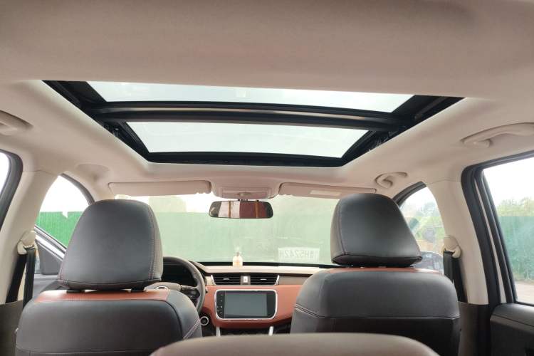 Used HYOSOW S3 2016 S3L 1.5L Manual Prestige Edition
