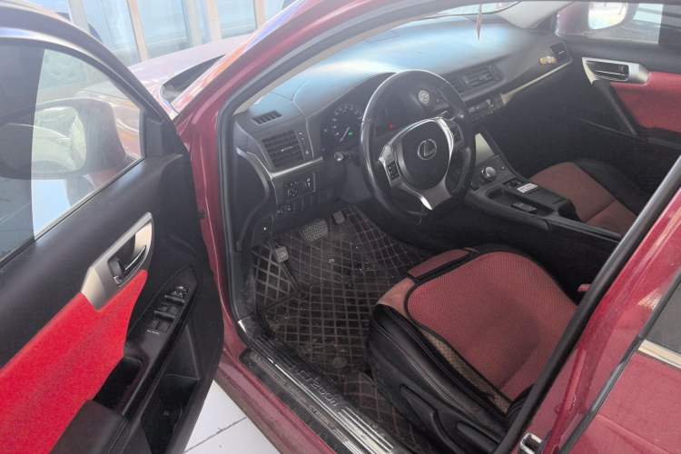 Used Lexus CT 2013 CT200h Comfort Edition
