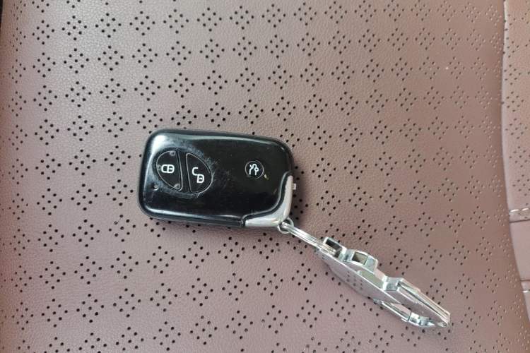 Used BYD S7 2016 2.0T Automatic Flagship Plus Interior 1