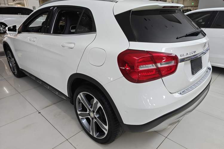 Used Mercedes-Benz GLA 2015 GLA 220 4MATIC Luxury Model
