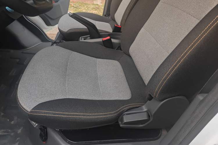 Used Farizon Xingxiang V 2023 V6E Ningde Times 41.86kWh Value Edition
