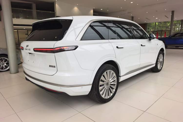 Used ONVO Luxeed L90 2025 Model—Ultra Six-Seater Version