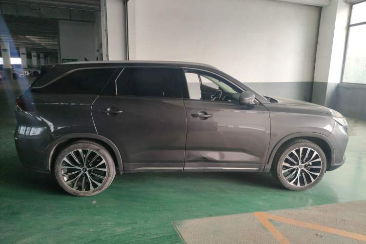 Used CHANGAN OSHAN X7 2020 1.5T Automatic Parking with Facial Recognition – Spacey & Carefree Edition Exterior 2