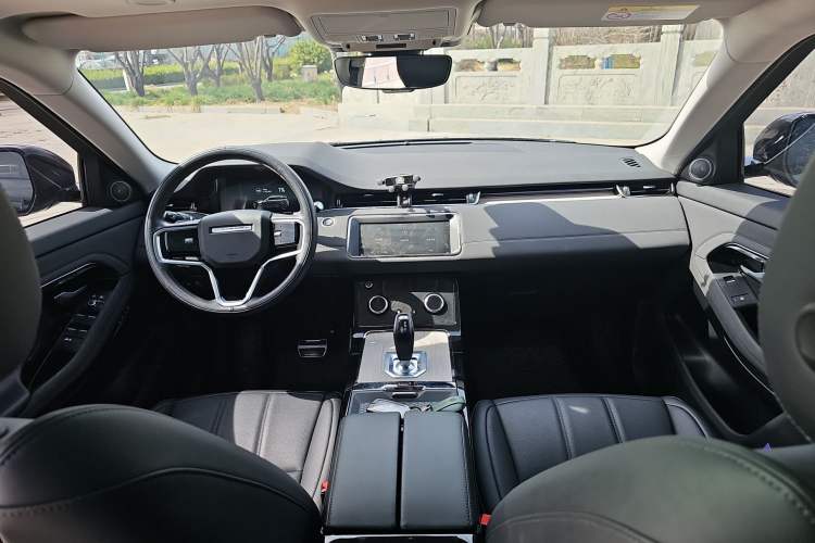 Used Land Rover Range Rover Evoque New Energy 2022 Aurora L P300e Plug-in Hybrid Electric Version