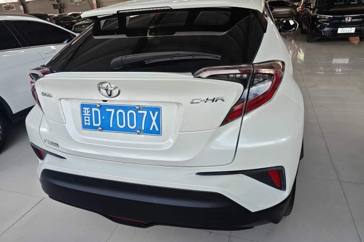 Used Toyota C-HR 2020 2.0L Luxury Edition Exterior 4