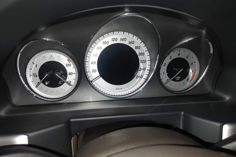 Used Mercedes-Benz GLK-Class 2013 Facelift GLK 300 4MATIC Fashion Edition