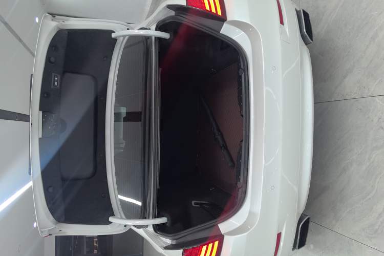 Used BMW 5 Series 2015 535Li Leading Model
