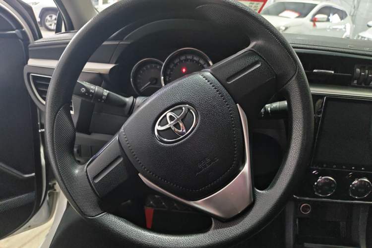 Used Toyota Corolla 2014 1.6L Manual GL Steering Wheel